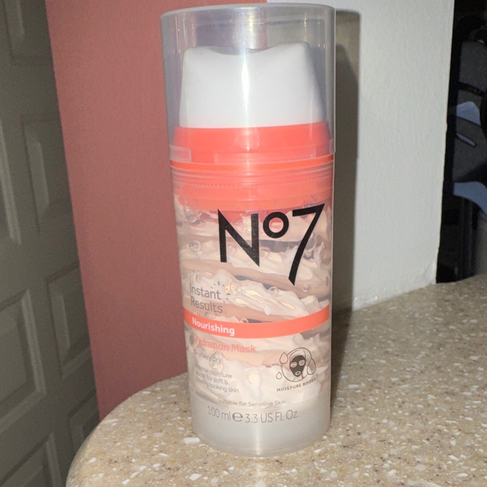 NWOT No 7 Instant Results Nourishing Hydration Mask - Cream